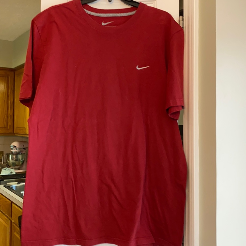 Burgundy Nike T-shirt
